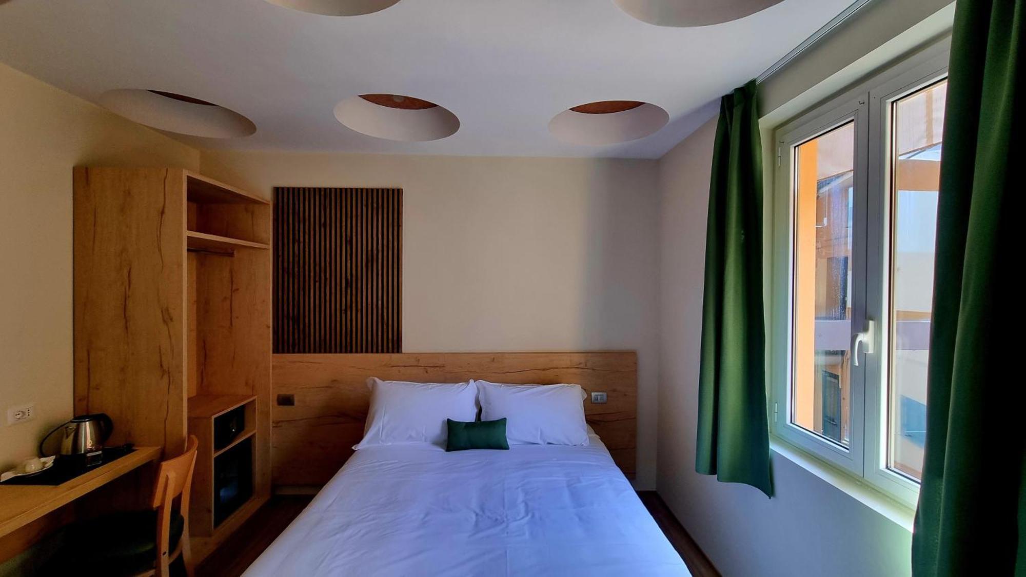 Botanique Hotel Vergani Fara Gera d'Adda Luaran gambar