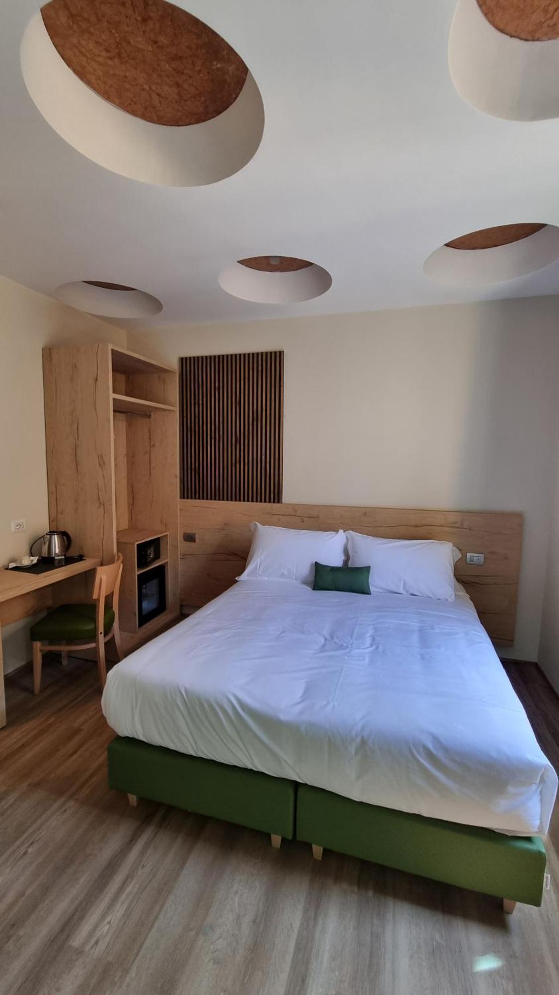 Botanique Hotel Vergani Fara Gera d'Adda Luaran gambar