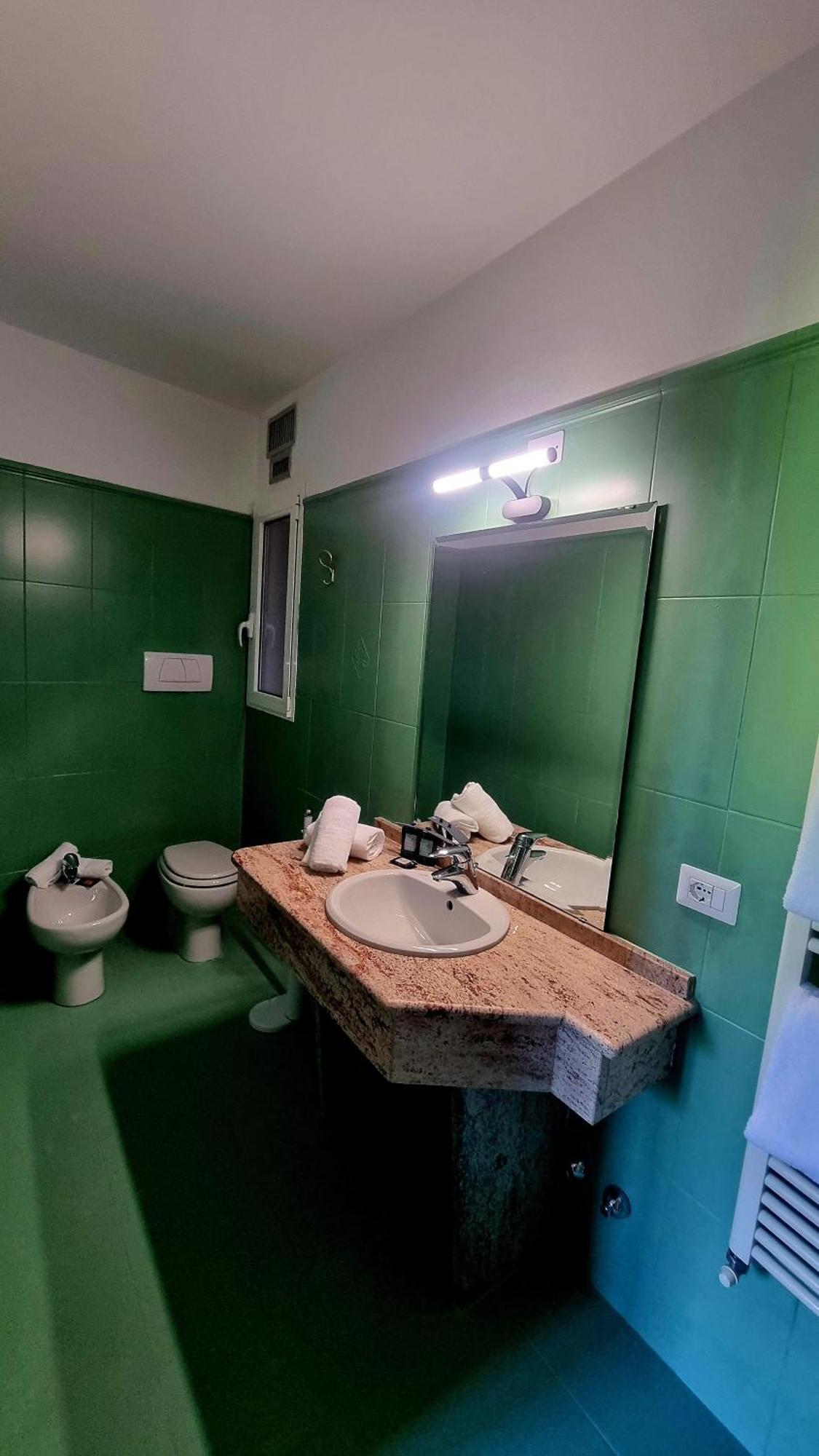 Botanique Hotel Vergani Fara Gera d'Adda Luaran gambar